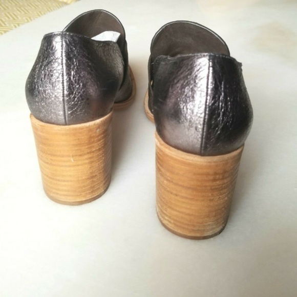 $450 COCLICO METALLIC Wedge Heel LOAFERS 38.5 - Picture 4 of 8